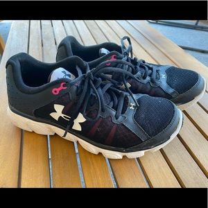 Under Armour Sneakers